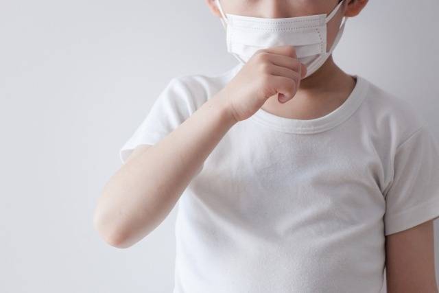 子どもの咳、実はカビが原因かも？ 『温床』を撃退するカビ対策