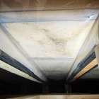 小屋裏のスタイロフォーム裏で結露とカビが発生する原因とは？冬に起こる湿気の閉じ込め・通気不足・気密不良をわかりやすく解説