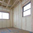 断熱不足でなぜカビが生えるのか？見えない壁の中で起きる結露とカビの本当の原因を徹底解説